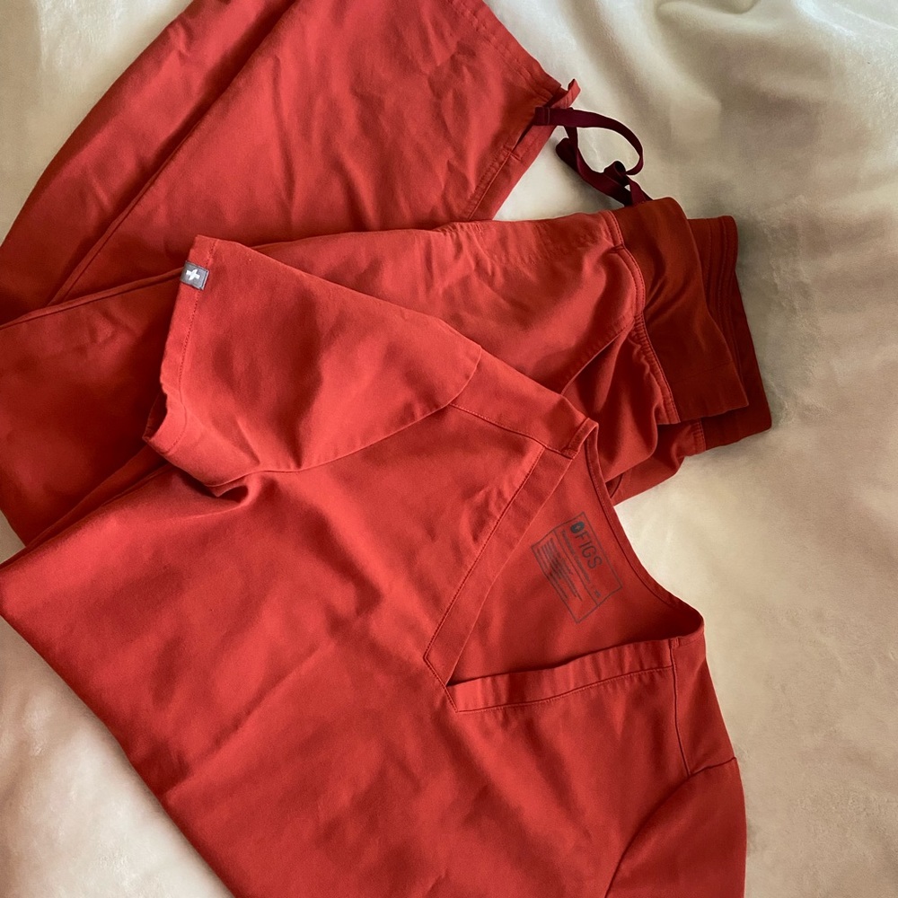 FIGS SCRUBS
